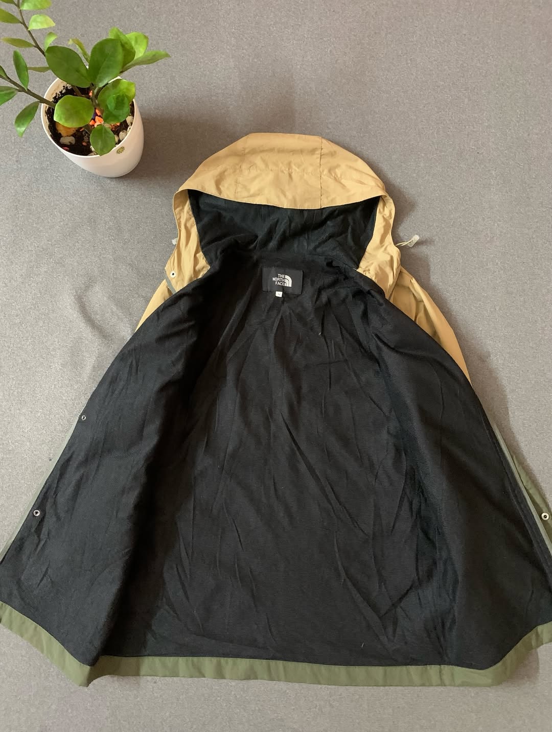 NORTH FACE BROWN & - Waterproof Windcheater Jacket | Unisex Outdoor Wear