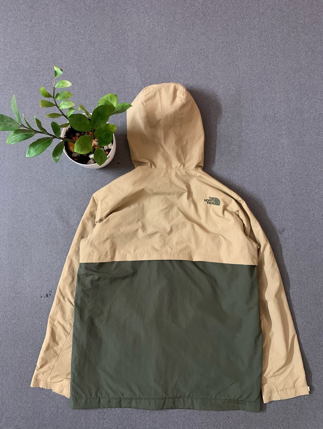 NORTH FACE BROWN & - Waterproof Windcheater Jacket | Unisex Outdoor Wear