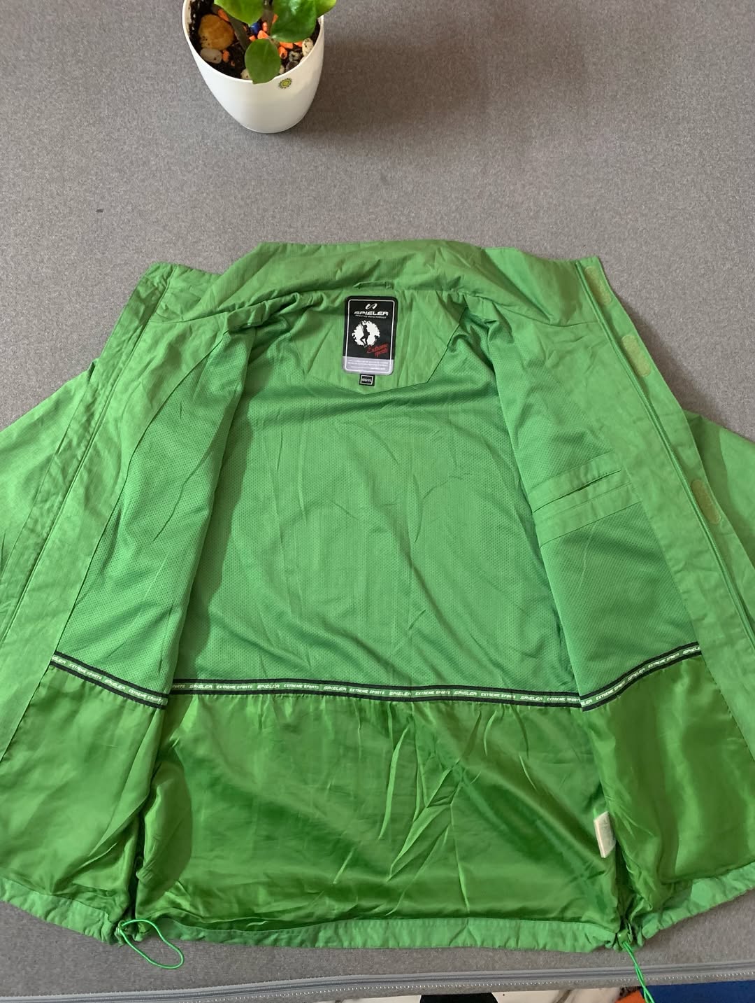SPIEDEER GREEN - Waterproof Windcheater Jacket | Unisex Outdoor Wear