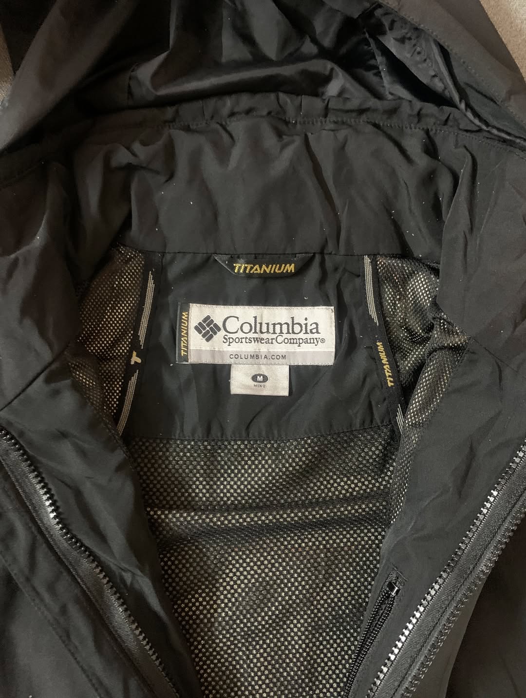 Columbia Black - Waterproof Windcheater Jacket | Unisex Outdoor Wear