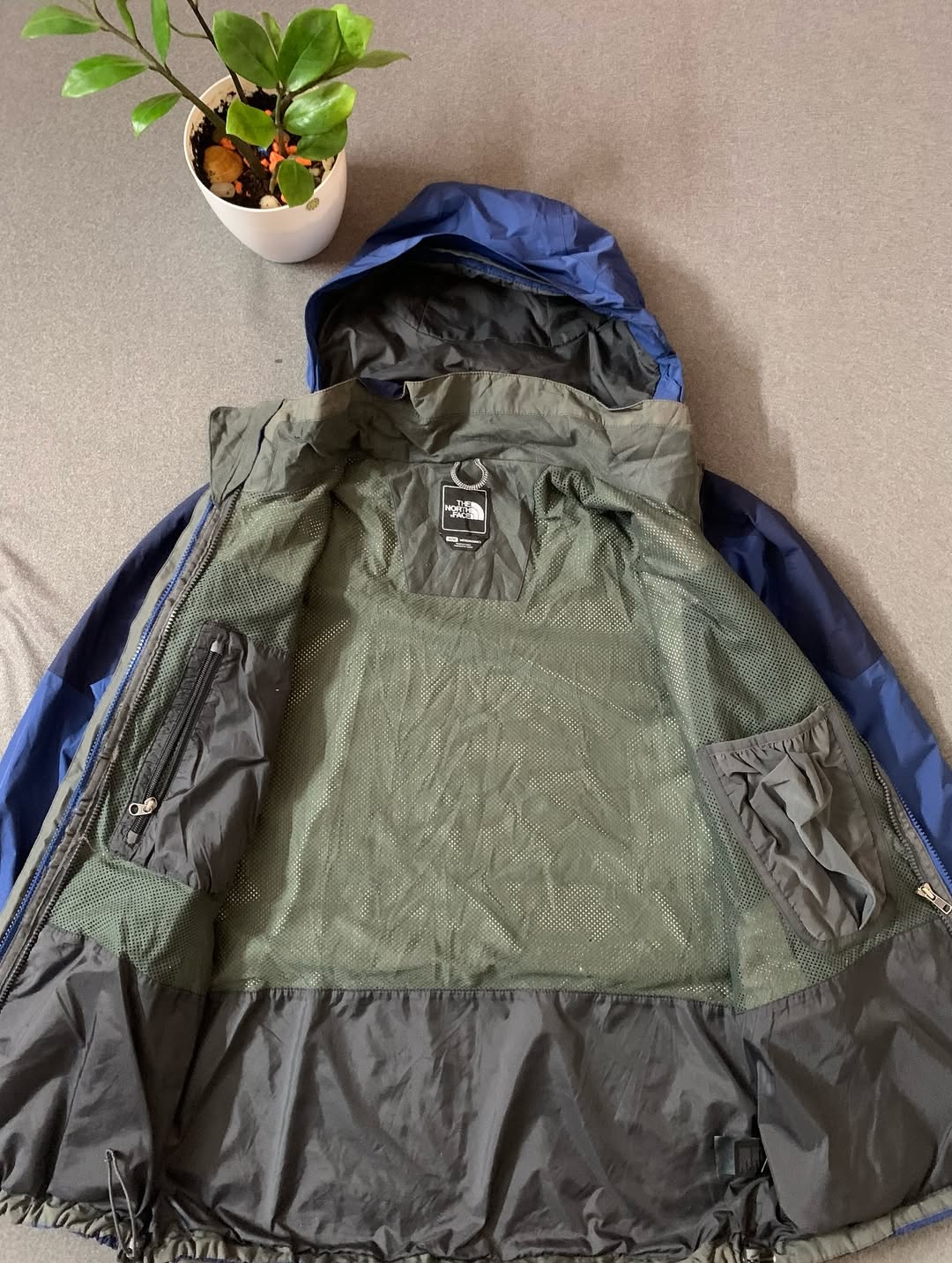 Northfacc - Waterproof Windcheater Jacket | Premium Imported Goretex | Unisex Outdoor Wear