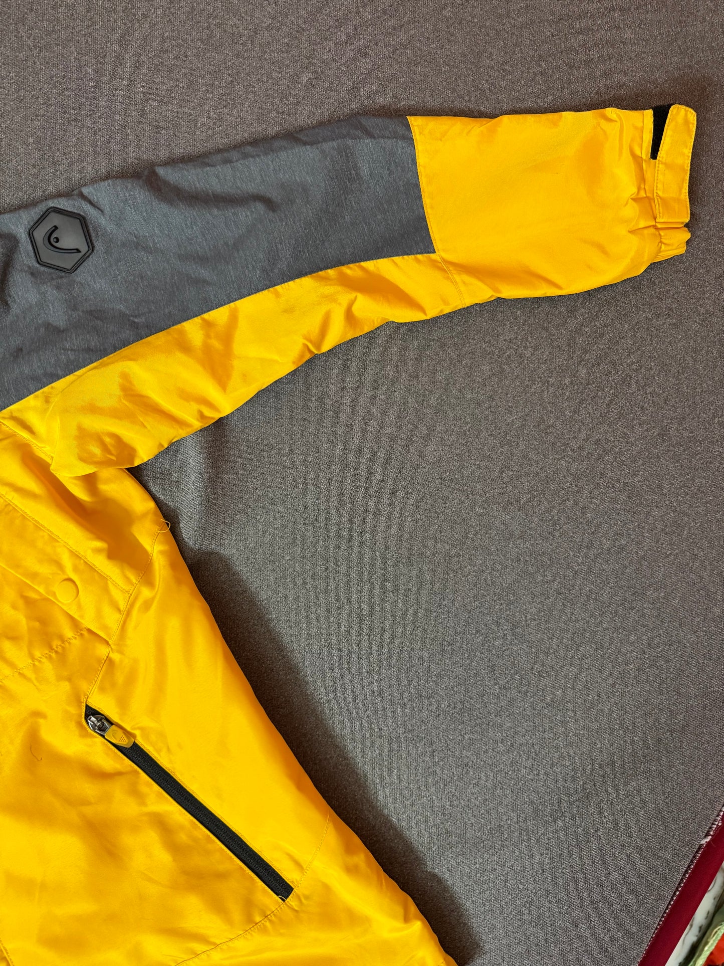 HEADD - Waterproof Windcheater Jacket | Unisex Outdoor Wear